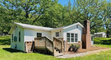 79 ROCKY LN, STUARTS DRAFT, Virginia 24477, 3 Bedrooms Bedrooms, ,1 BathroomBathrooms,Residential,79 Rocky Lane, Stuarts Draft, VA,79 ROCKY LN,676672 MLS # 676672