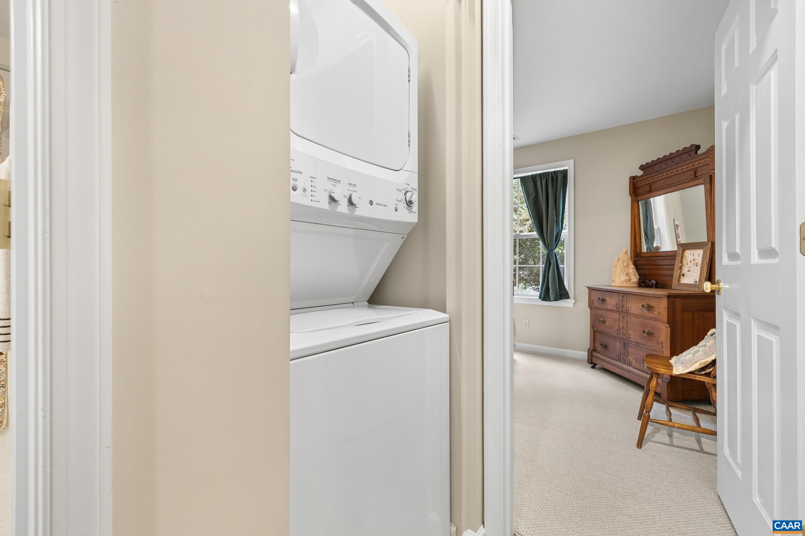 295 BLACKTHORN LN, CHARLOTTESVILLE, Virginia 22902, 3 Bedrooms Bedrooms, ,2 BathroomsBathrooms,Residential,295 BLACKTHORN LN,677449 MLS # 677449