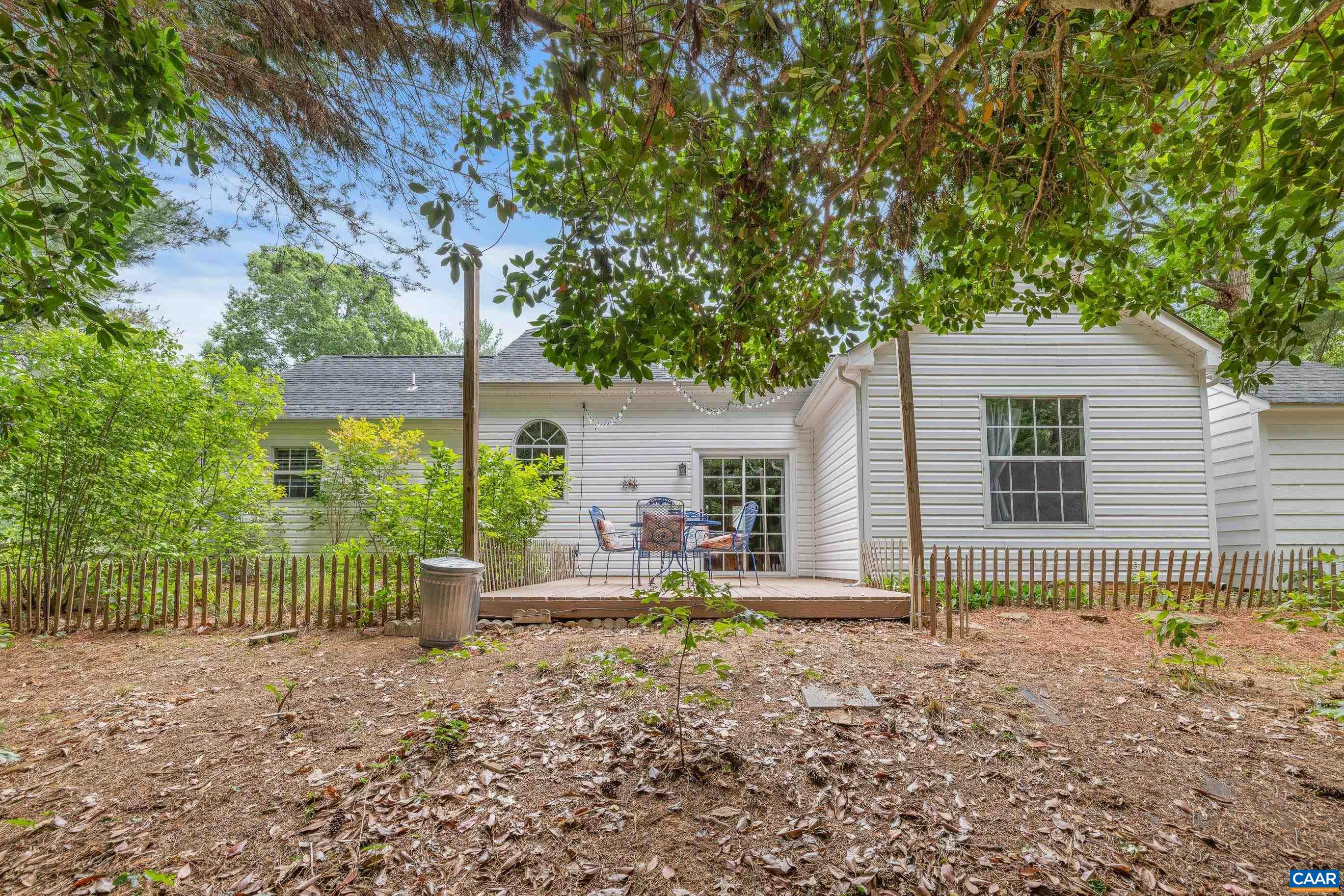295 BLACKTHORN LN, CHARLOTTESVILLE, Virginia 22902, 3 Bedrooms Bedrooms, ,2 BathroomsBathrooms,Residential,295 BLACKTHORN LN,677449 MLS # 677449