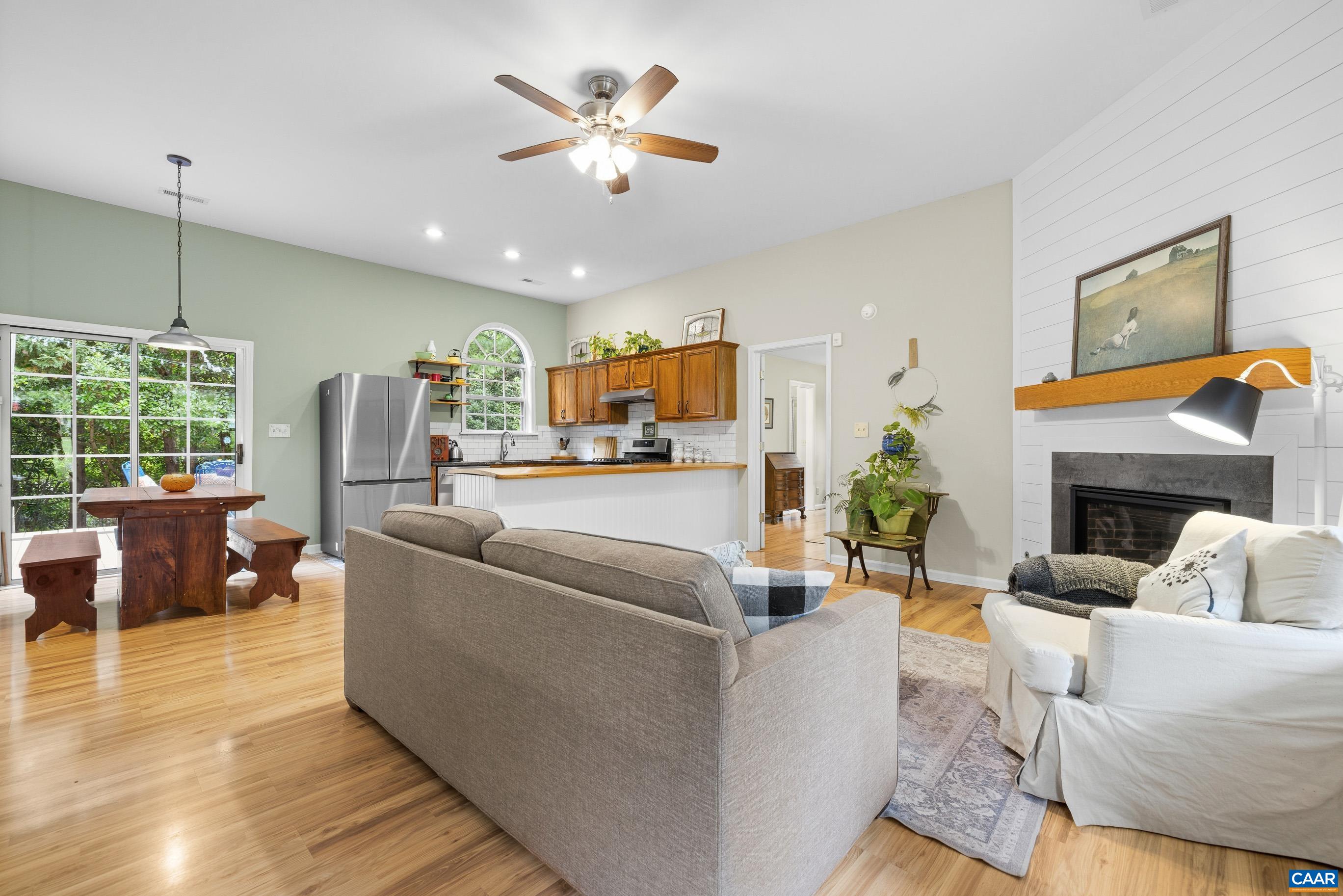 295 BLACKTHORN LN, CHARLOTTESVILLE, Virginia 22902, 3 Bedrooms Bedrooms, ,2 BathroomsBathrooms,Residential,295 BLACKTHORN LN,677449 MLS # 677449