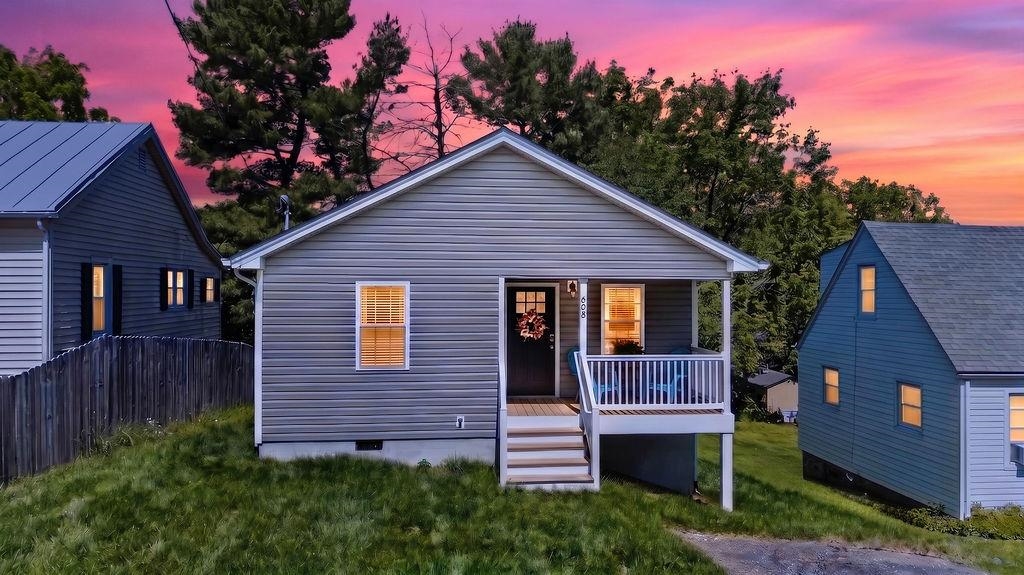 638 C ST, STAUNTON, Virginia 24401, 3 Bedrooms Bedrooms, ,2 BathroomsBathrooms,Residential,638 C ST,677495 MLS # 677495 638 C ST, STAUNTON, Virginia 24401, 3 Bedrooms Bedrooms, ,2 BathroomsBathrooms,Residential,638 C ST,677495 MLS # 677495