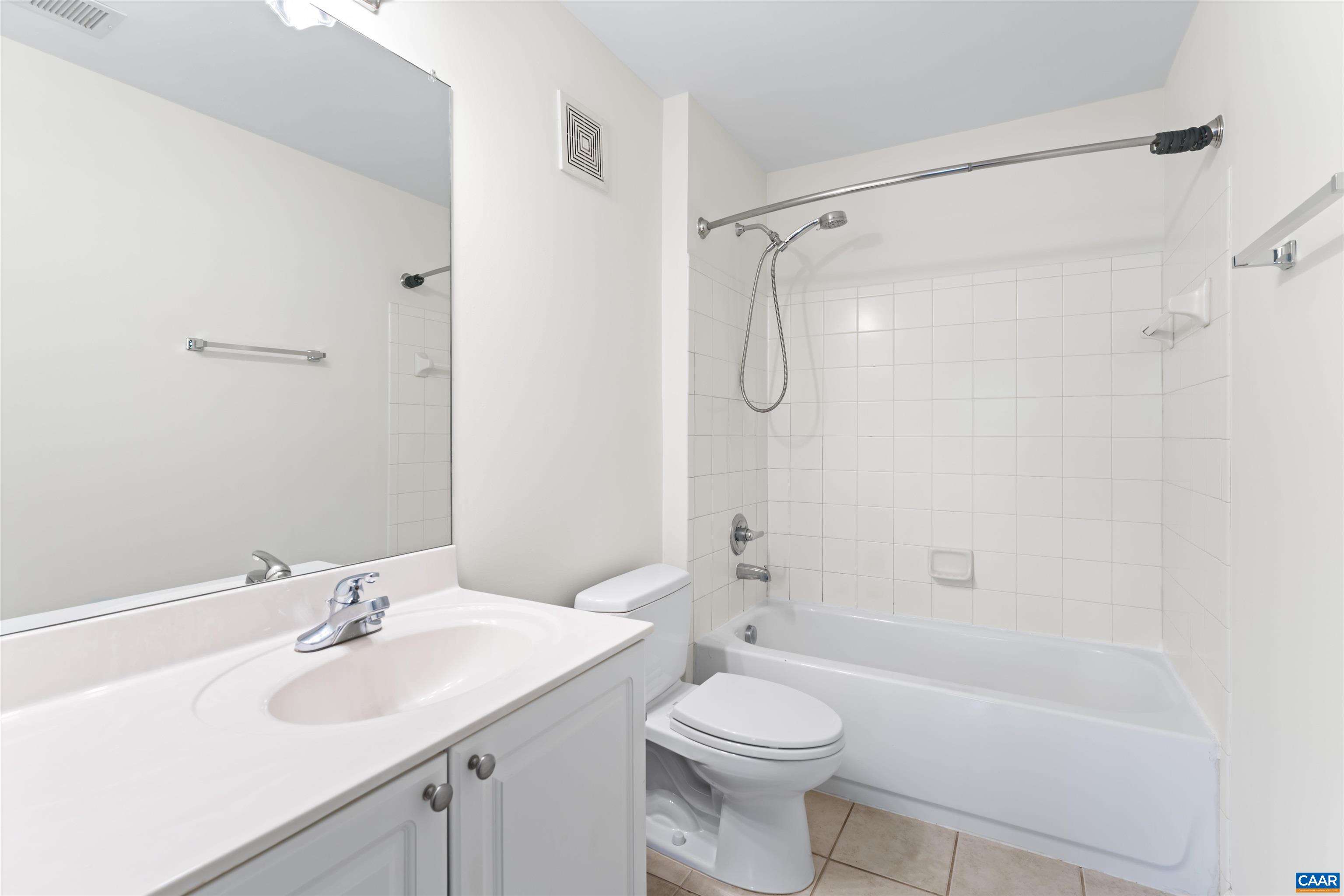 1840 CANDLEWOOD CT, CHARLOTTESVILLE, Virginia 22903, 2 Bedrooms Bedrooms, ,2 BathroomsBathrooms,Residential,1840 CANDLEWOOD CT,677497 MLS # 677497 1840 CANDLEWOOD CT, CHARLOTTESVILLE, Virginia 22903, 2 Bedrooms Bedrooms, ,2 BathroomsBathrooms,Residential,1840 CANDLEWOOD CT,677497 MLS # 677497