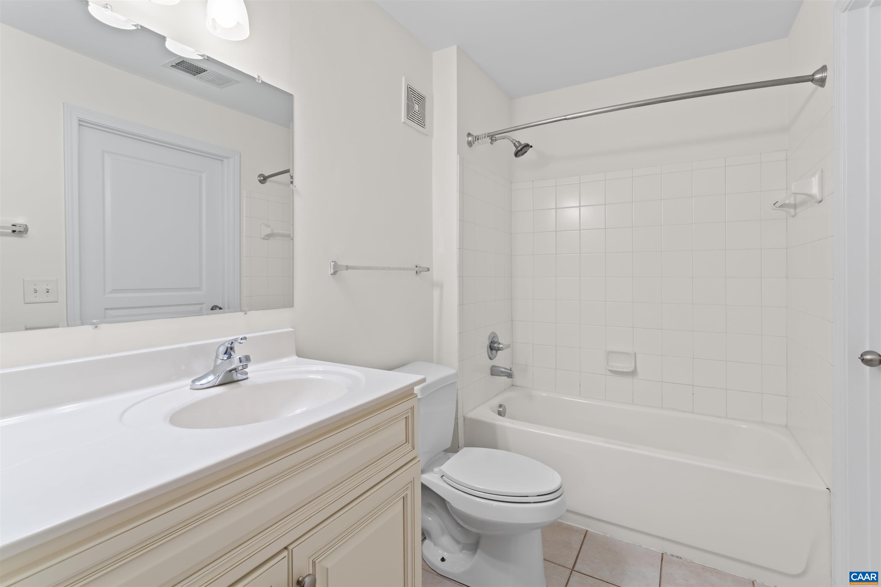 1840 CANDLEWOOD CT, CHARLOTTESVILLE, Virginia 22903, 2 Bedrooms Bedrooms, ,2 BathroomsBathrooms,Residential,1840 CANDLEWOOD CT,677497 MLS # 677497 1840 CANDLEWOOD CT, CHARLOTTESVILLE, Virginia 22903, 2 Bedrooms Bedrooms, ,2 BathroomsBathrooms,Residential,1840 CANDLEWOOD CT,677497 MLS # 677497