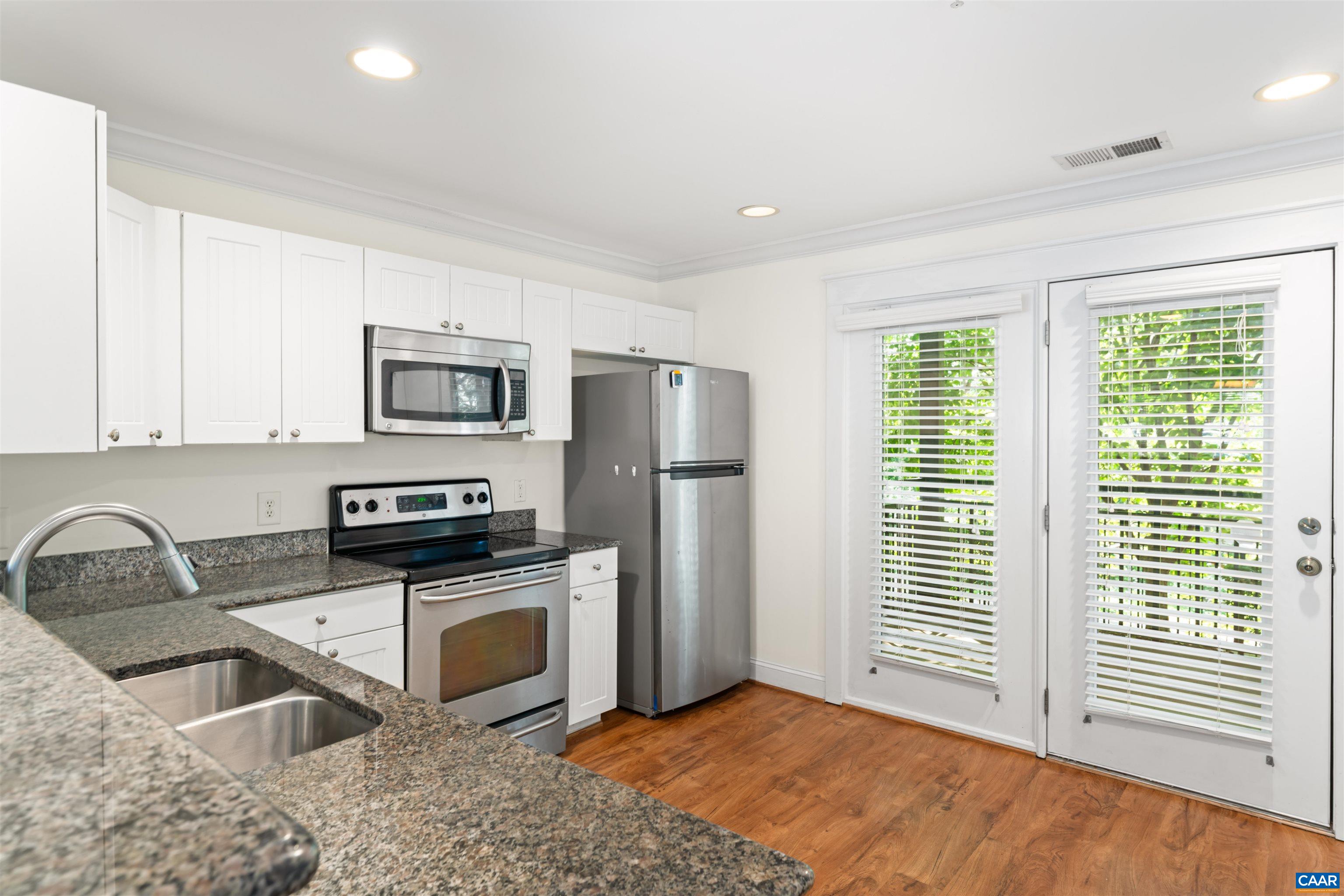 1840 CANDLEWOOD CT, CHARLOTTESVILLE, Virginia 22903, 2 Bedrooms Bedrooms, ,2 BathroomsBathrooms,Residential,1840 CANDLEWOOD CT,677497 MLS # 677497 1840 CANDLEWOOD CT, CHARLOTTESVILLE, Virginia 22903, 2 Bedrooms Bedrooms, ,2 BathroomsBathrooms,Residential,1840 CANDLEWOOD CT,677497 MLS # 677497