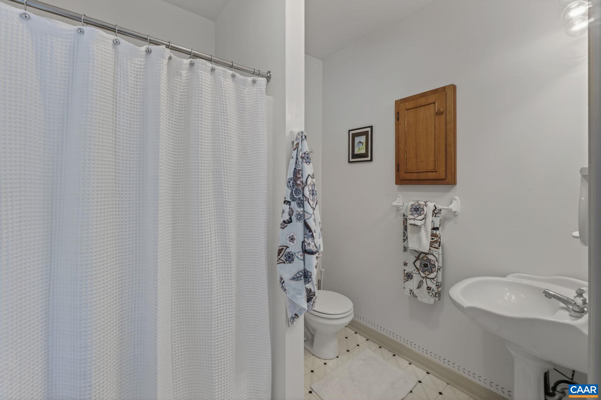 380 BALLENGER LN, PALMYRA, Virginia 22963, 5 Bedrooms Bedrooms, ,4 BathroomsBathrooms,Residential,380 BALLENGER LN,677498 MLS # 677498 380 BALLENGER LN, PALMYRA, Virginia 22963, 5 Bedrooms Bedrooms, ,4 BathroomsBathrooms,Residential,380 BALLENGER LN,677498 MLS # 677498