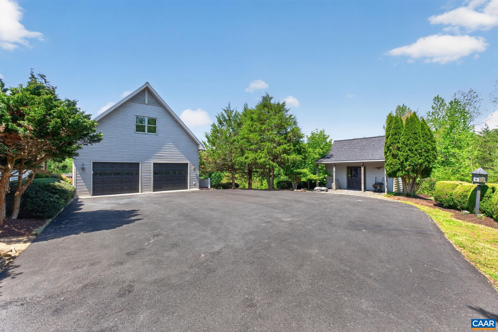 380 BALLENGER LN, PALMYRA, Virginia 22963, 5 Bedrooms Bedrooms, ,4 BathroomsBathrooms,Residential,380 BALLENGER LN,677498 MLS # 677498 380 BALLENGER LN, PALMYRA, Virginia 22963, 5 Bedrooms Bedrooms, ,4 BathroomsBathrooms,Residential,380 BALLENGER LN,677498 MLS # 677498