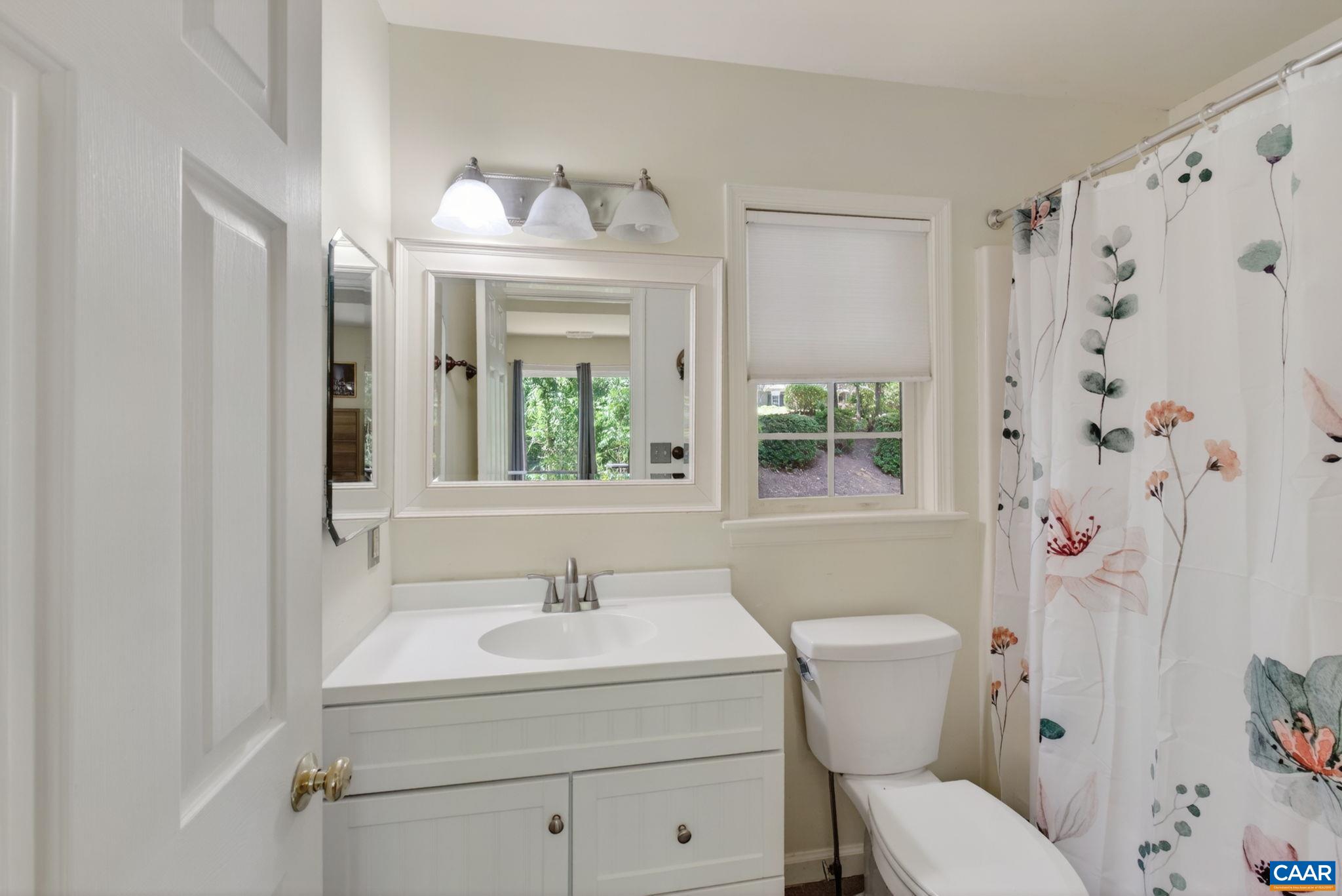 305 STARCREST RD, CHARLOTTESVILLE, Virginia 22902, 3 Bedrooms Bedrooms, ,2 BathroomsBathrooms,Residential,305 STARCREST RD,677504 MLS # 677504