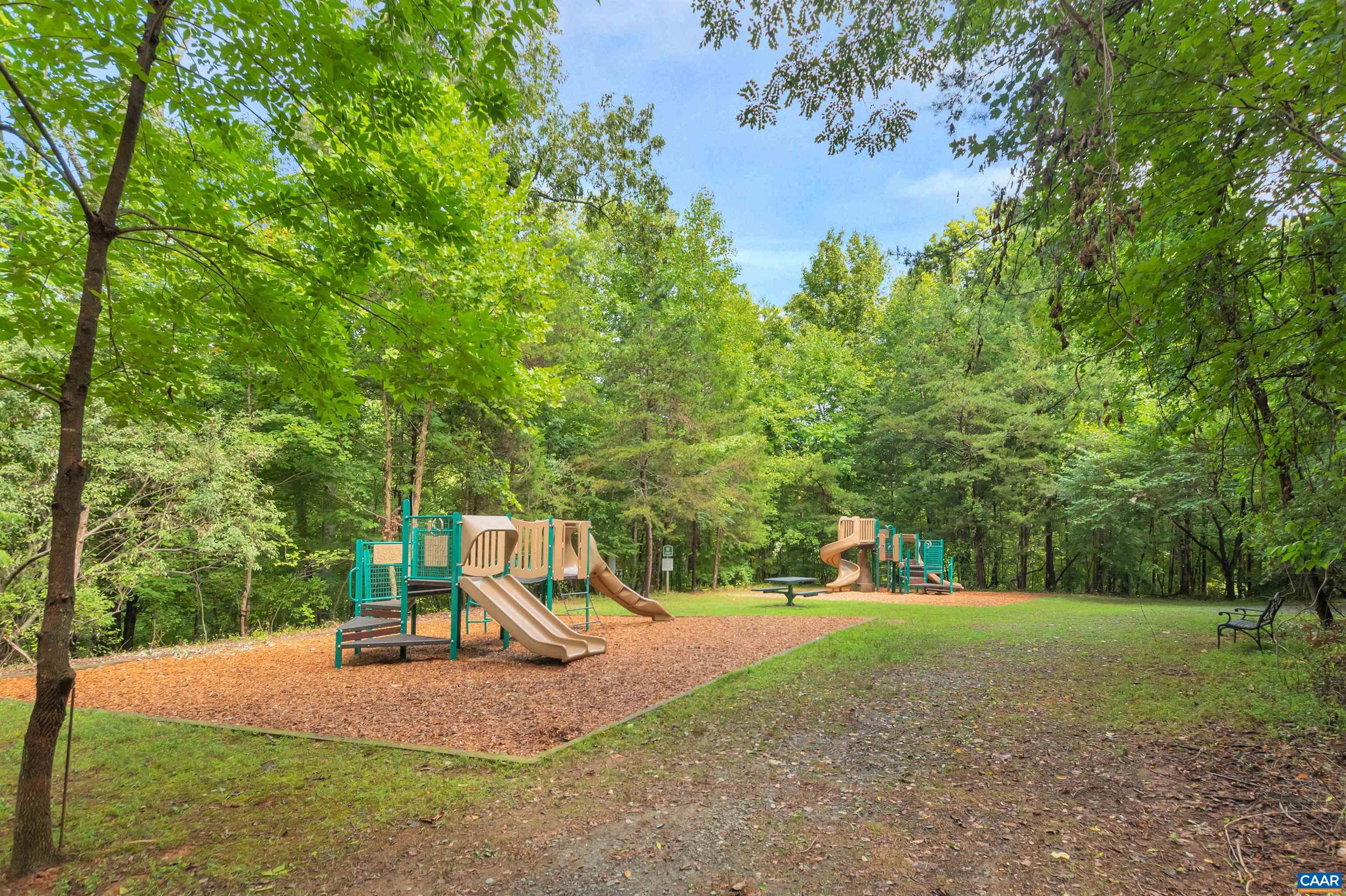 305 STARCREST RD, CHARLOTTESVILLE, Virginia 22902, 3 Bedrooms Bedrooms, ,2 BathroomsBathrooms,Residential,305 STARCREST RD,677504 MLS # 677504
