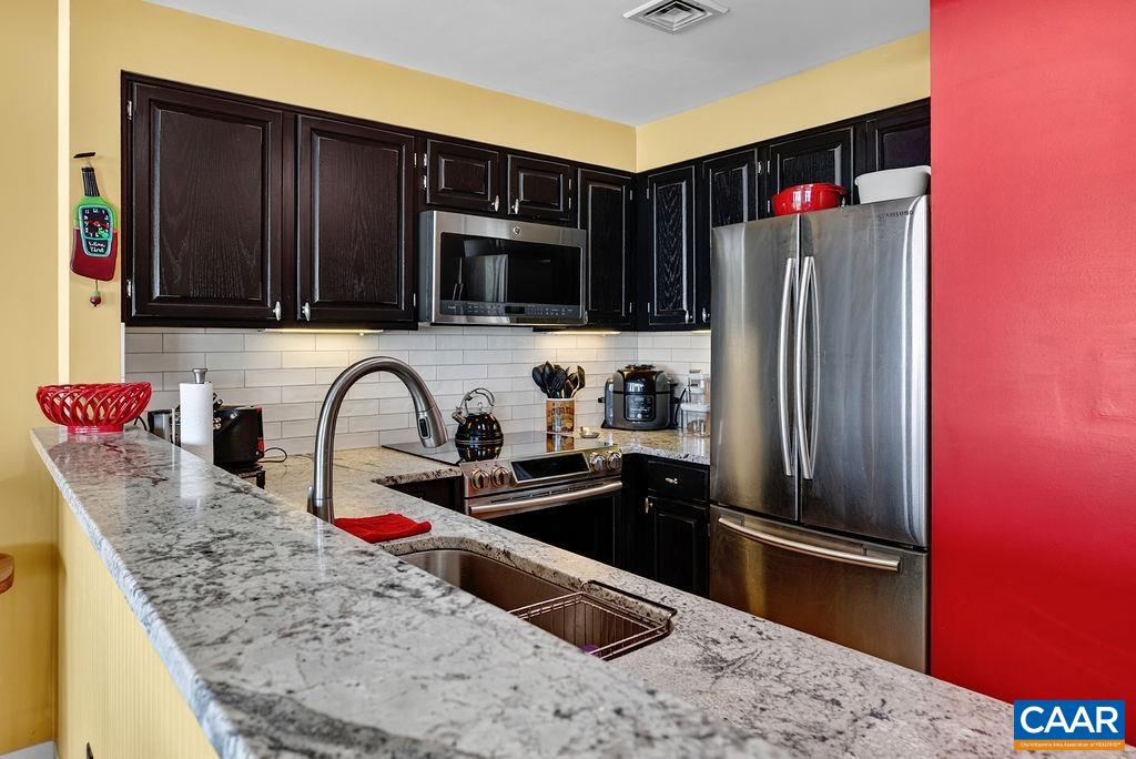 1707 HIGH RIDGE CONDOS, WINTERGREEN RESORT, Virginia 22967, 2 Bedrooms Bedrooms, ,2 BathroomsBathrooms,Residential,1707 HIGH RIDGE CONDOS,677518 MLS # 677518 1707 HIGH RIDGE CONDOS, WINTERGREEN RESORT, Virginia 22967, 2 Bedrooms Bedrooms, ,2 BathroomsBathrooms,Residential,1707 HIGH RIDGE CONDOS,677518 MLS # 677518