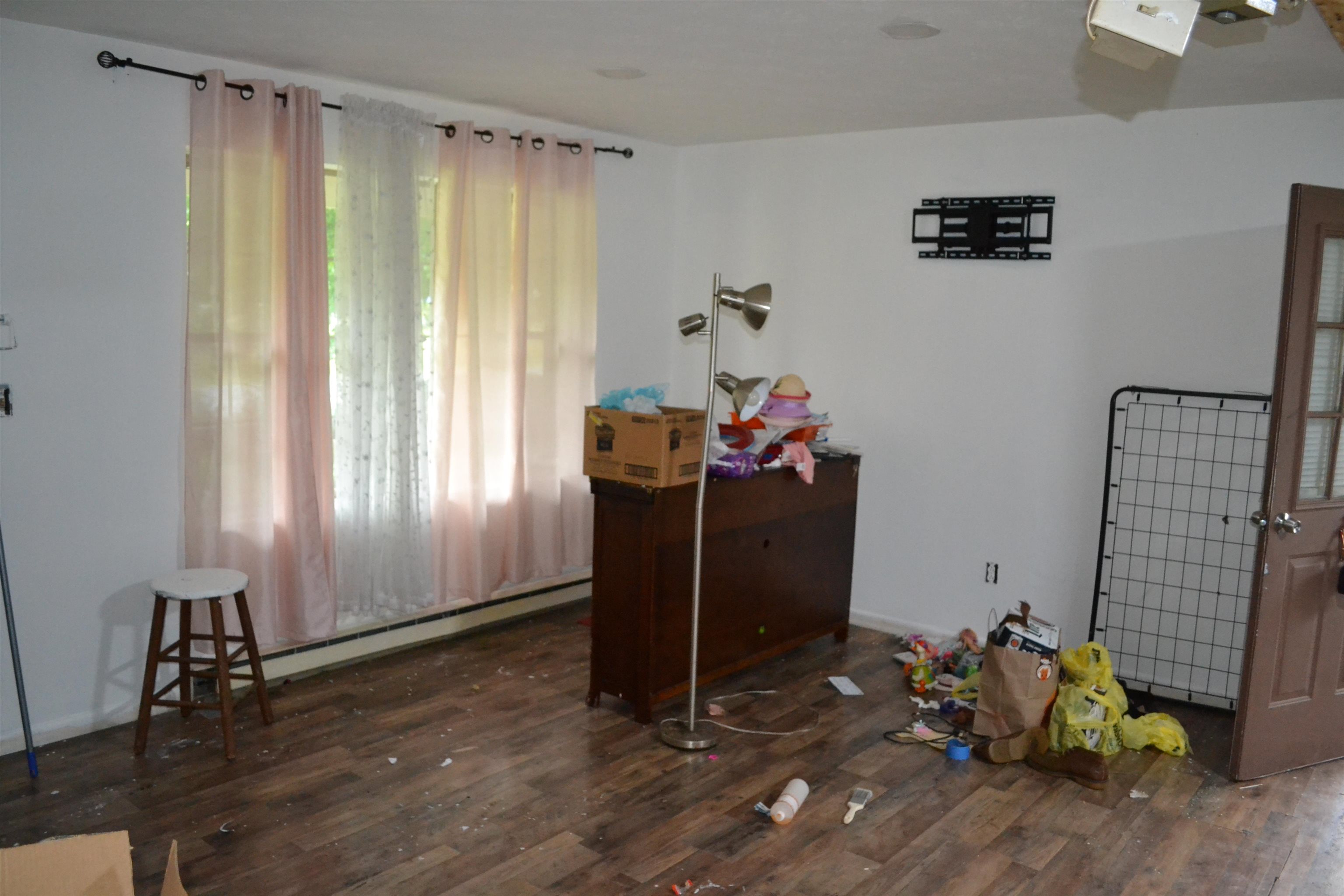 108 HARPER ST, WEYERS CAVE, Virginia 24486, 3 Bedrooms Bedrooms, ,2 BathroomsBathrooms,Residential,108 HARPER ST,677523 MLS # 677523 108 HARPER ST, WEYERS CAVE, Virginia 24486, 3 Bedrooms Bedrooms, ,2 BathroomsBathrooms,Residential,108 HARPER ST,677523 MLS # 677523