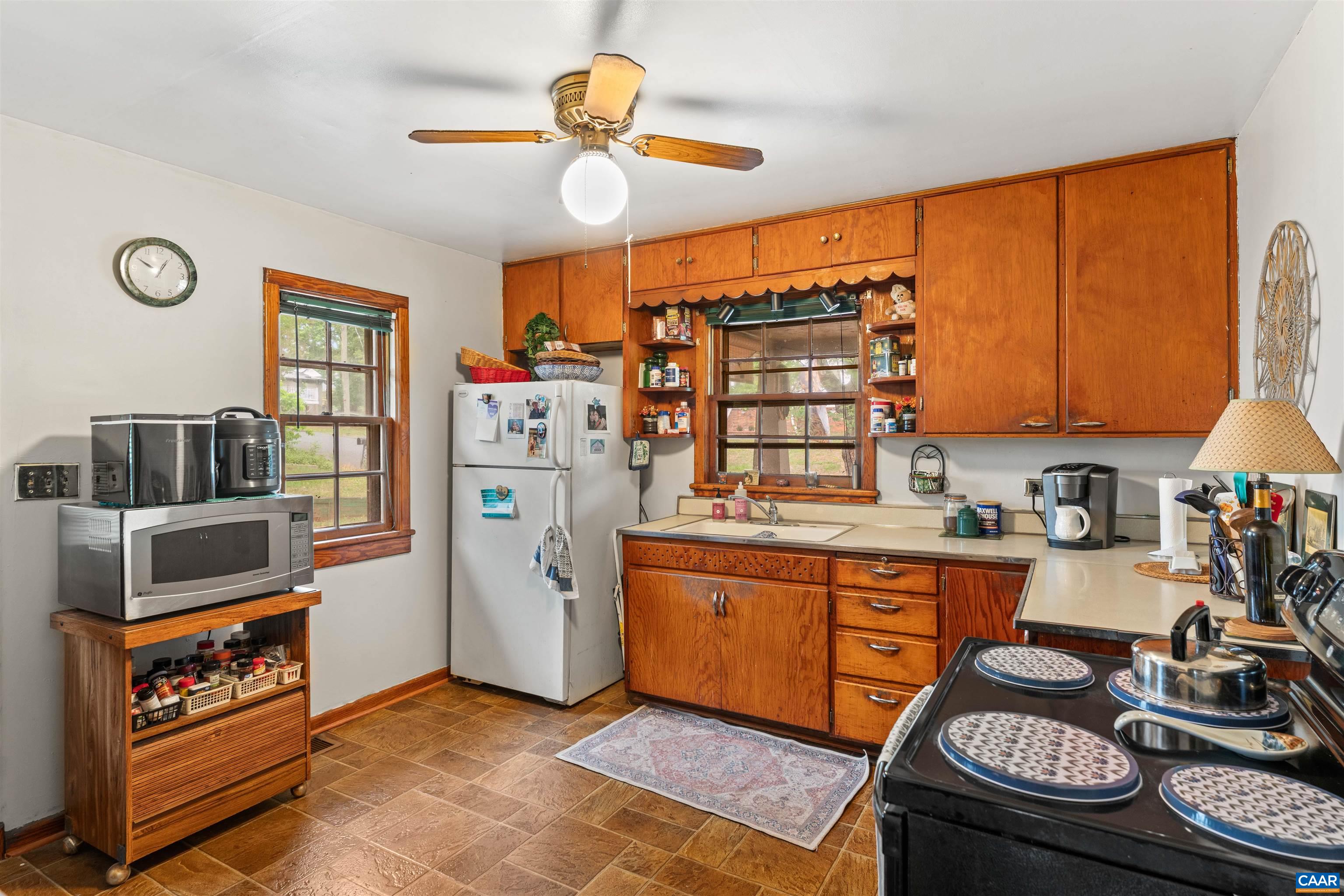 908 ROCKLAND AVE, CHARLOTTESVILLE, Virginia 22902, 3 Bedrooms Bedrooms, ,2 BathroomsBathrooms,Residential,908 ROCKLAND AVE,677524 MLS # 677524