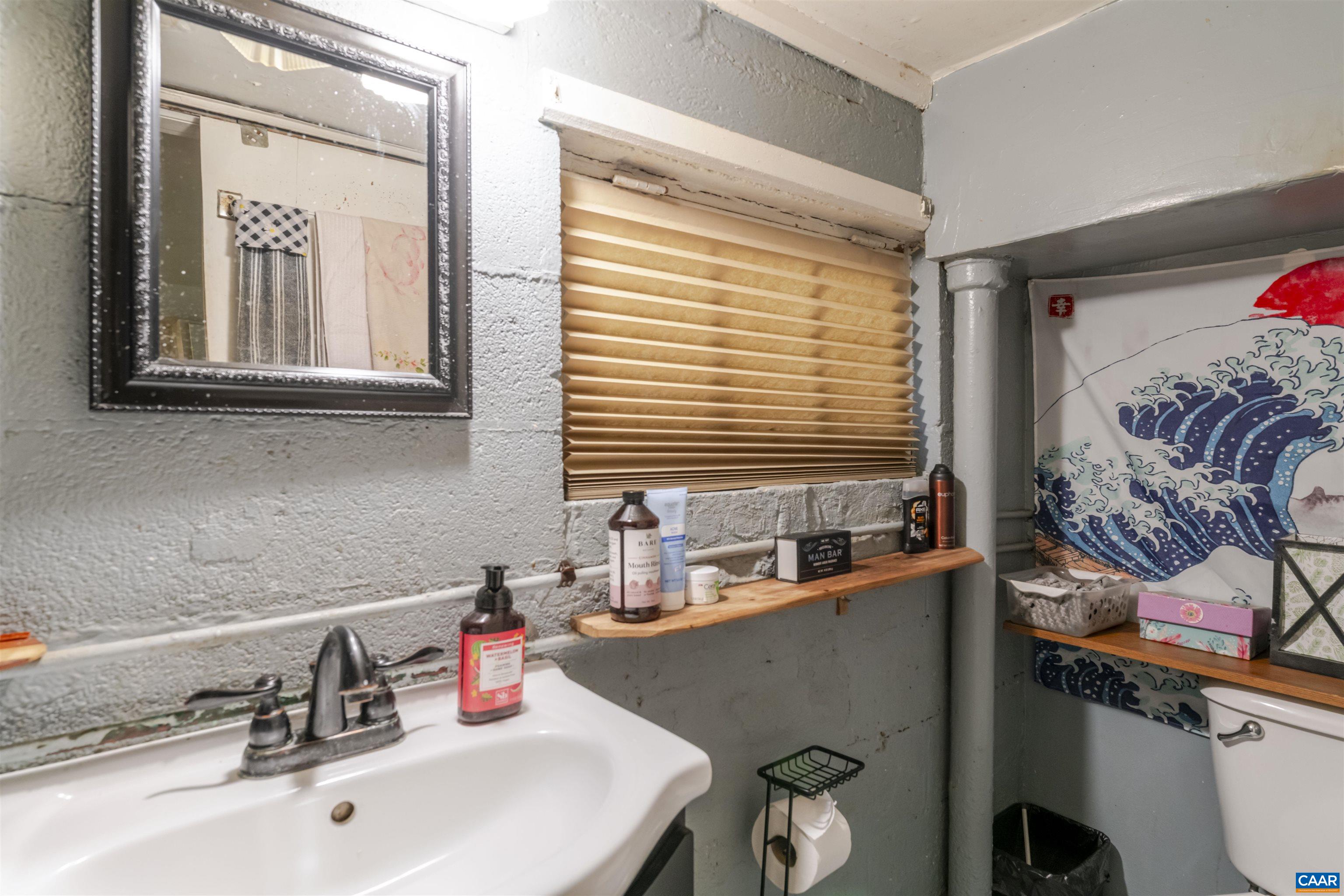 908 ROCKLAND AVE, CHARLOTTESVILLE, Virginia 22902, 3 Bedrooms Bedrooms, ,2 BathroomsBathrooms,Residential,908 ROCKLAND AVE,677524 MLS # 677524
