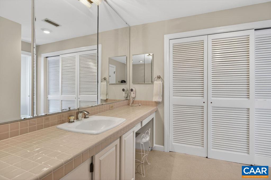 1817 HIGH RIDGE CT CONDOS, WINTERGREEN RESORT, Virginia 22967, 3 Bedrooms Bedrooms, ,3 BathroomsBathrooms,Residential,1817 HIGH RIDGE CT CONDOS,677526 MLS # 677526