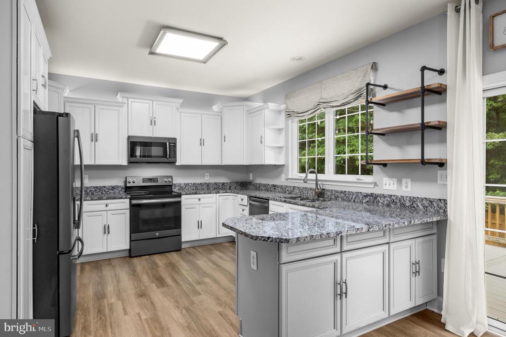 9914 HOLLAND MEADOWS CT, FREDERICKSBURG, Virginia 22408, 5 Bedrooms Bedrooms, ,3 BathroomsBathrooms,Residential,9914 HOLLAND MEADOWS CT,VASP2041252 MLS # VASP2041252 9914 HOLLAND MEADOWS CT, FREDERICKSBURG, Virginia 22408, 5 Bedrooms Bedrooms, ,3 BathroomsBathrooms,Residential,9914 HOLLAND MEADOWS CT,VASP2041252 MLS # VASP2041252