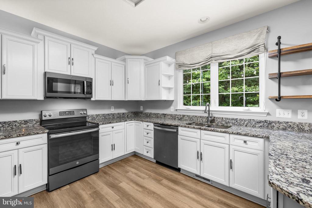 9914 HOLLAND MEADOWS CT, FREDERICKSBURG, Virginia 22408, 5 Bedrooms Bedrooms, ,3 BathroomsBathrooms,Residential,9914 HOLLAND MEADOWS CT,VASP2041252 MLS # VASP2041252 9914 HOLLAND MEADOWS CT, FREDERICKSBURG, Virginia 22408, 5 Bedrooms Bedrooms, ,3 BathroomsBathrooms,Residential,9914 HOLLAND MEADOWS CT,VASP2041252 MLS # VASP2041252