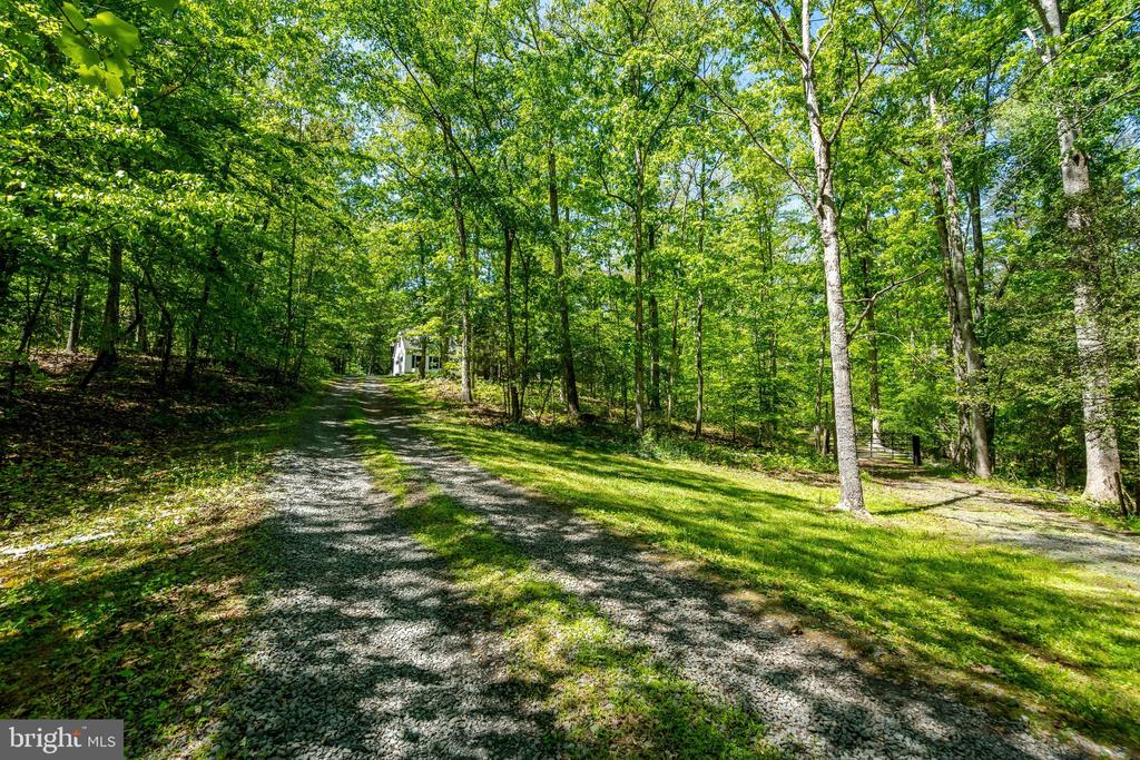 2429 CROMWELL RD, CATLETT, Virginia 20119, 4 Bedrooms Bedrooms, ,2 BathroomsBathrooms,Residential,2429 CROMWELL RD,VAFQ2021850 MLS # VAFQ2021850