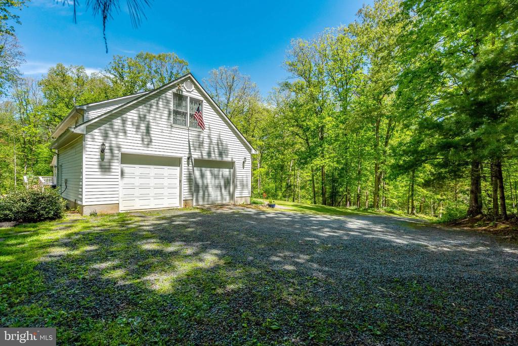 2429 CROMWELL RD, CATLETT, Virginia 20119, 4 Bedrooms Bedrooms, ,2 BathroomsBathrooms,Residential,2429 CROMWELL RD,VAFQ2021850 MLS # VAFQ2021850