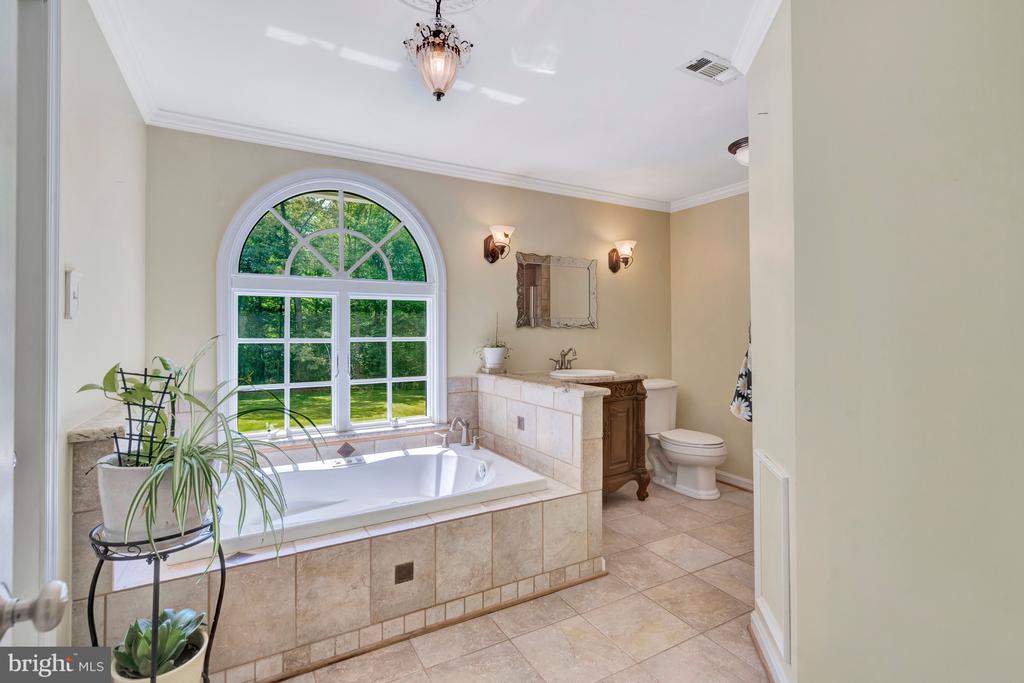 2429 CROMWELL RD, CATLETT, Virginia 20119, 4 Bedrooms Bedrooms, ,2 BathroomsBathrooms,Residential,2429 CROMWELL RD,VAFQ2021850 MLS # VAFQ2021850