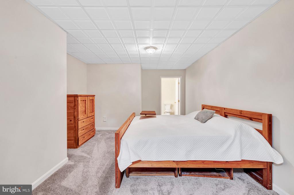 2429 CROMWELL RD, CATLETT, Virginia 20119, 4 Bedrooms Bedrooms, ,2 BathroomsBathrooms,Residential,2429 CROMWELL RD,VAFQ2021850 MLS # VAFQ2021850