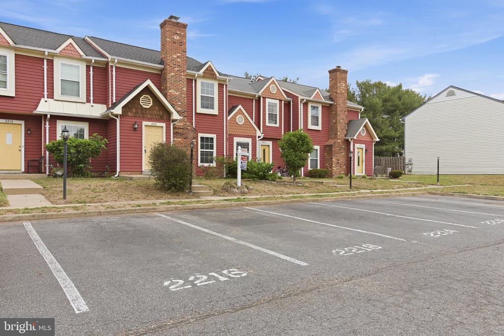 2216 MINNEAR ST, FREDERICKSBURG, Virginia 22407, 2 Bedrooms Bedrooms, ,2 BathroomsBathrooms,Residential,MILL GARDEN,2216 MINNEAR ST,VASP2042020 MLS # VASP2042020