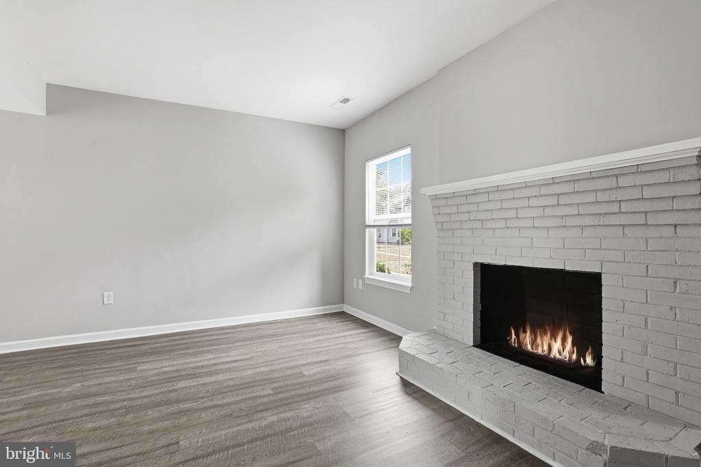 2216 MINNEAR ST, FREDERICKSBURG, Virginia 22407, 2 Bedrooms Bedrooms, ,2 BathroomsBathrooms,Residential,MILL GARDEN,2216 MINNEAR ST,VASP2042020 MLS # VASP2042020