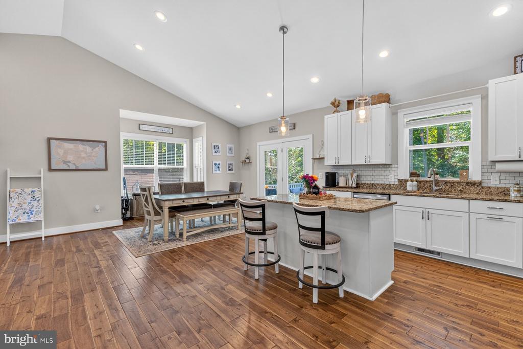 105 EDGEMONT CIR, LOCUST GROVE, Virginia 22508, 5 Bedrooms Bedrooms, ,3 BathroomsBathrooms,Residential,105 EDGEMONT CIR,VAOR2014234 MLS # VAOR2014234 105 EDGEMONT CIR, LOCUST GROVE, Virginia 22508, 5 Bedrooms Bedrooms, ,3 BathroomsBathrooms,Residential,105 EDGEMONT CIR,VAOR2014234 MLS # VAOR2014234