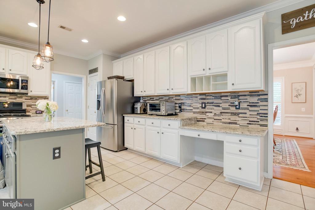 7586 SWEETGUM CT, WARRENTON, Virginia 20187, 4 Bedrooms Bedrooms, ,3 BathroomsBathrooms,Residential,7586 SWEETGUM CT,VAFQ2022162 MLS # VAFQ2022162 7586 SWEETGUM CT, WARRENTON, Virginia 20187, 4 Bedrooms Bedrooms, ,3 BathroomsBathrooms,Residential,7586 SWEETGUM CT,VAFQ2022162 MLS # VAFQ2022162
