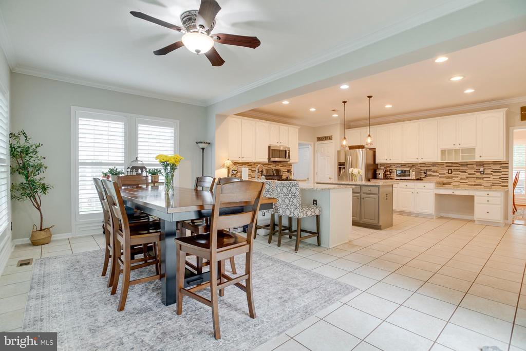 7586 SWEETGUM CT, WARRENTON, Virginia 20187, 4 Bedrooms Bedrooms, ,3 BathroomsBathrooms,Residential,7586 SWEETGUM CT,VAFQ2022162 MLS # VAFQ2022162 7586 SWEETGUM CT, WARRENTON, Virginia 20187, 4 Bedrooms Bedrooms, ,3 BathroomsBathrooms,Residential,7586 SWEETGUM CT,VAFQ2022162 MLS # VAFQ2022162