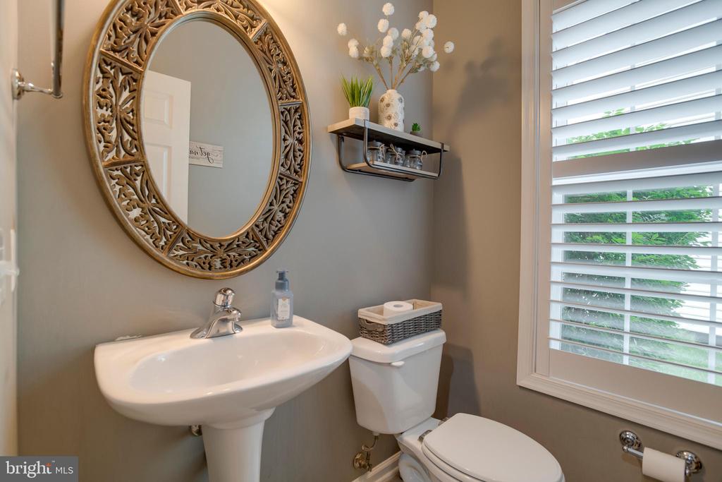 7586 SWEETGUM CT, WARRENTON, Virginia 20187, 4 Bedrooms Bedrooms, ,3 BathroomsBathrooms,Residential,7586 SWEETGUM CT,VAFQ2022162 MLS # VAFQ2022162 7586 SWEETGUM CT, WARRENTON, Virginia 20187, 4 Bedrooms Bedrooms, ,3 BathroomsBathrooms,Residential,7586 SWEETGUM CT,VAFQ2022162 MLS # VAFQ2022162