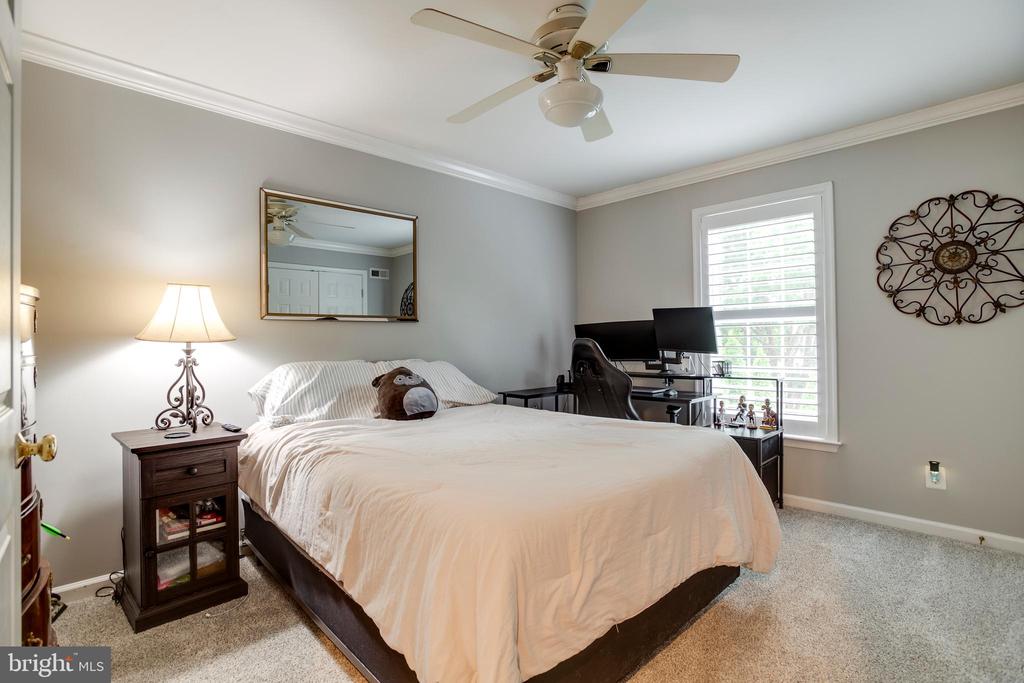 7586 SWEETGUM CT, WARRENTON, Virginia 20187, 4 Bedrooms Bedrooms, ,3 BathroomsBathrooms,Residential,7586 SWEETGUM CT,VAFQ2022162 MLS # VAFQ2022162 7586 SWEETGUM CT, WARRENTON, Virginia 20187, 4 Bedrooms Bedrooms, ,3 BathroomsBathrooms,Residential,7586 SWEETGUM CT,VAFQ2022162 MLS # VAFQ2022162