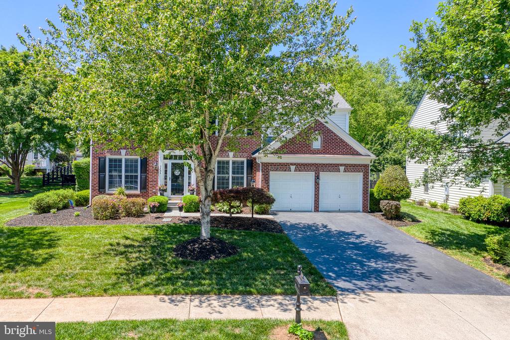 7586 SWEETGUM CT, WARRENTON, Virginia 20187, 4 Bedrooms Bedrooms, ,3 BathroomsBathrooms,Residential,7586 SWEETGUM CT,VAFQ2022162 MLS # VAFQ2022162 7586 SWEETGUM CT, WARRENTON, Virginia 20187, 4 Bedrooms Bedrooms, ,3 BathroomsBathrooms,Residential,7586 SWEETGUM CT,VAFQ2022162 MLS # VAFQ2022162