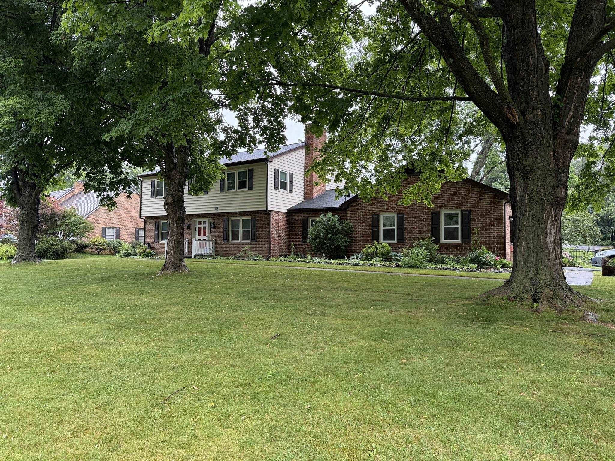 200 PELHAM DR, WAYNESBORO, Virginia 22980, 5 Bedrooms Bedrooms, ,3 BathroomsBathrooms,Residential,200 PELHAM DR,677529 MLS # 677529 200 PELHAM DR, WAYNESBORO, Virginia 22980, 5 Bedrooms Bedrooms, ,3 BathroomsBathrooms,Residential,200 PELHAM DR,677529 MLS # 677529