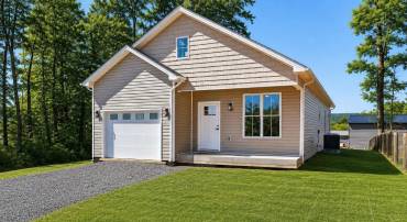 487 POCAHONTAS AVE, SHENANDOAH, Virginia 22849, 3 Bedrooms Bedrooms, ,2 BathroomsBathrooms,Residential,487 POCAHONTAS AVE,677533 MLS # 677533