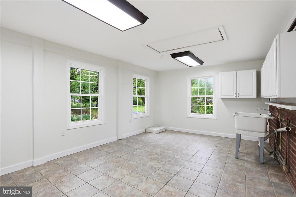 711 RILEYVILLE RD, RILEYVILLE, Virginia 22650, 3 Bedrooms Bedrooms, ,1 BathroomBathrooms,Residential,711 RILEYVILLE RD,VAPA2005920 MLS # VAPA2005920