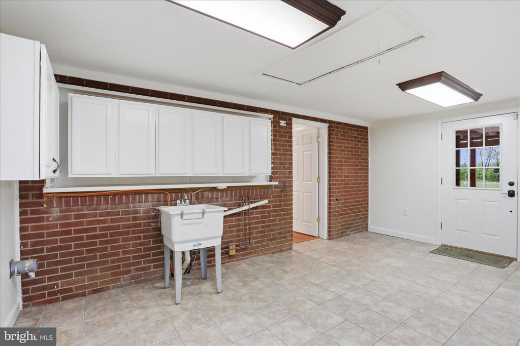 711 RILEYVILLE RD, RILEYVILLE, Virginia 22650, 3 Bedrooms Bedrooms, ,1 BathroomBathrooms,Residential,711 RILEYVILLE RD,VAPA2005920 MLS # VAPA2005920