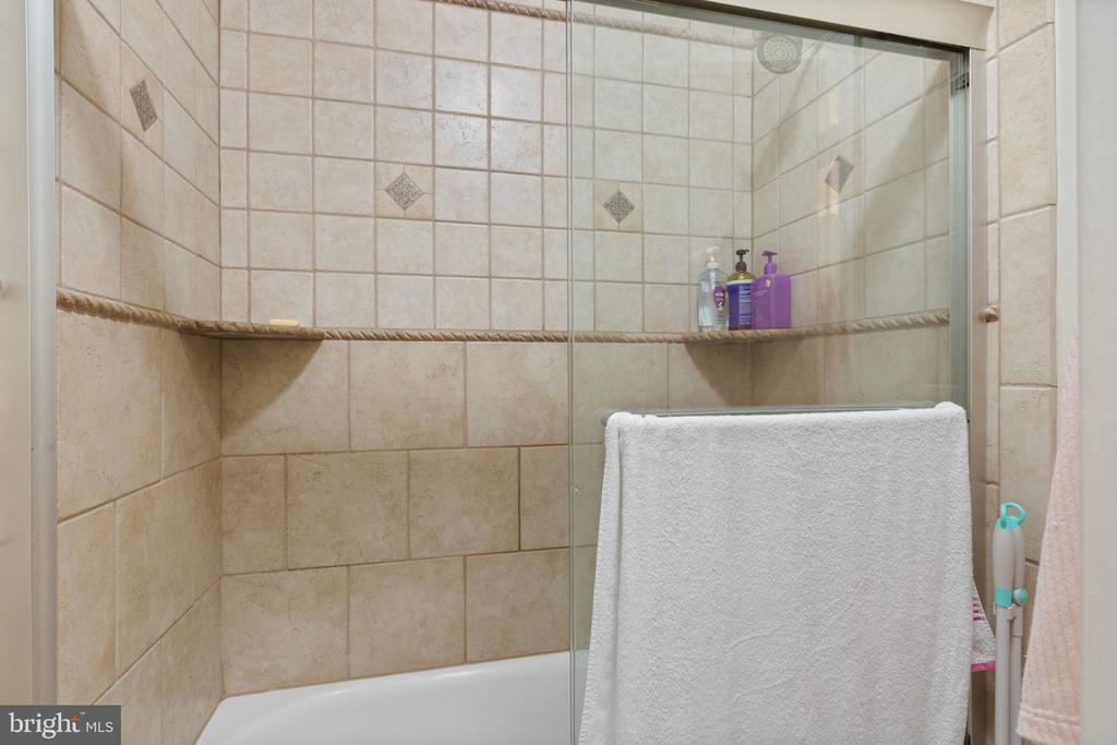 11913 OLD HICKORY CT, SPOTSYLVANIA, Virginia 22551, 4 Bedrooms Bedrooms, ,3 BathroomsBathrooms,Residential,11913 OLD HICKORY CT,VASP2041948 MLS # VASP2041948