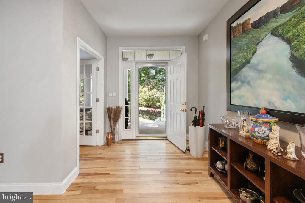 11913 OLD HICKORY CT, SPOTSYLVANIA, Virginia 22551, 4 Bedrooms Bedrooms, ,3 BathroomsBathrooms,Residential,11913 OLD HICKORY CT,VASP2041948 MLS # VASP2041948
