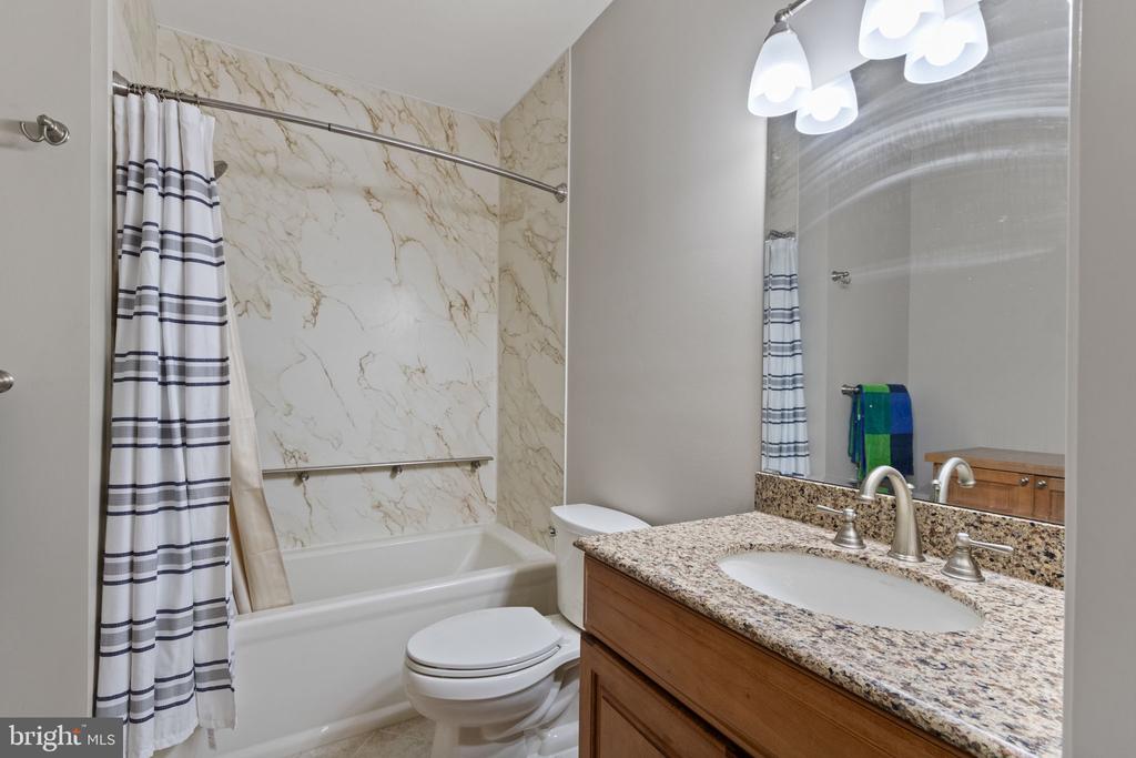 11913 OLD HICKORY CT, SPOTSYLVANIA, Virginia 22551, 4 Bedrooms Bedrooms, ,3 BathroomsBathrooms,Residential,11913 OLD HICKORY CT,VASP2041948 MLS # VASP2041948