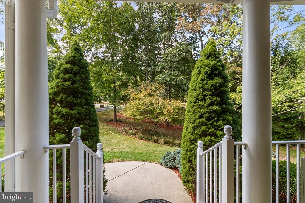 11913 OLD HICKORY CT, SPOTSYLVANIA, Virginia 22551, 4 Bedrooms Bedrooms, ,3 BathroomsBathrooms,Residential,11913 OLD HICKORY CT,VASP2041948 MLS # VASP2041948
