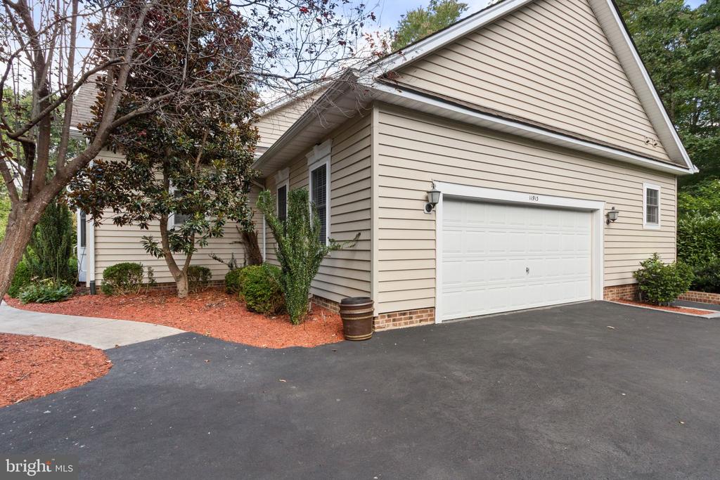 11913 OLD HICKORY CT, SPOTSYLVANIA, Virginia 22551, 4 Bedrooms Bedrooms, ,3 BathroomsBathrooms,Residential,11913 OLD HICKORY CT,VASP2041948 MLS # VASP2041948