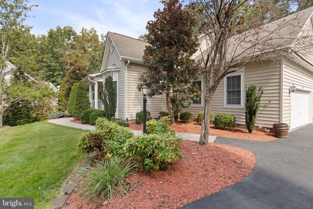 11913 OLD HICKORY CT, SPOTSYLVANIA, Virginia 22551, 4 Bedrooms Bedrooms, ,3 BathroomsBathrooms,Residential,11913 OLD HICKORY CT,VASP2041948 MLS # VASP2041948