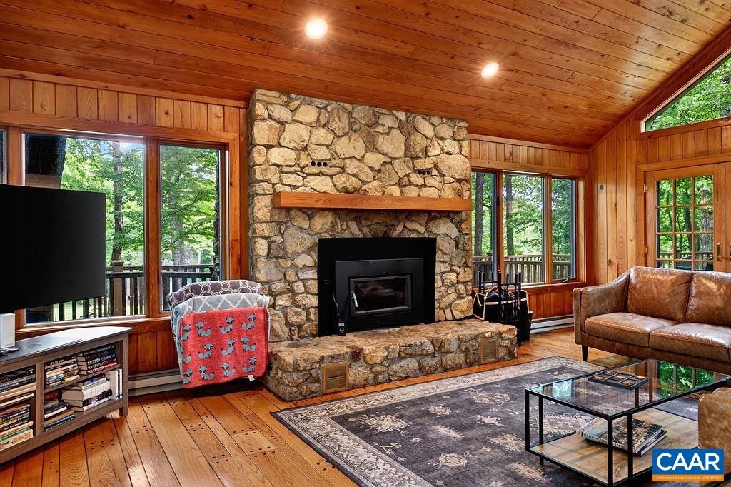 27 FOX SPARROW LN, WINTERGREEN RESORT, Virginia 22967, 5 Bedrooms Bedrooms, ,6 BathroomsBathrooms,Residential,27 FOX SPARROW LN,677535 MLS # 677535
