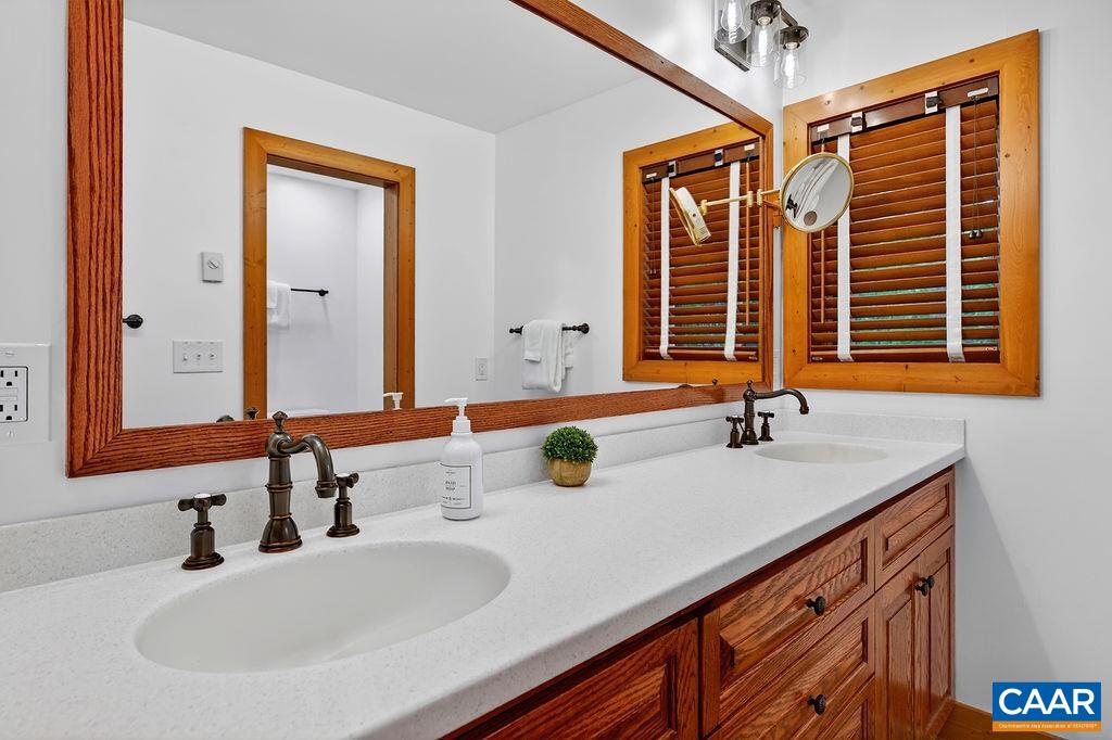 Second primary bath