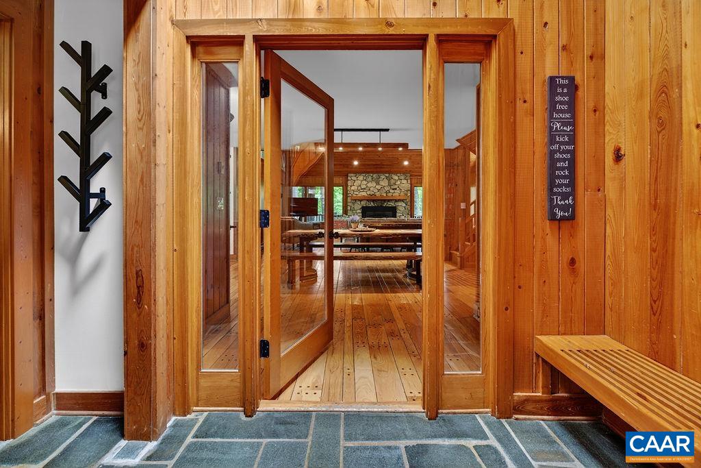 27 FOX SPARROW LN, WINTERGREEN RESORT, Virginia 22967, 5 Bedrooms Bedrooms, ,6 BathroomsBathrooms,Residential,27 FOX SPARROW LN,677535 MLS # 677535