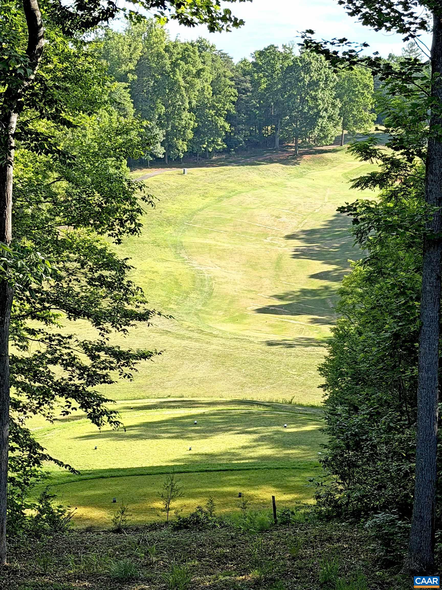 Enjoy TV screen-like views overlooking the golf fairway. Enjoy TV screen-like views overlooking the golf fairway.