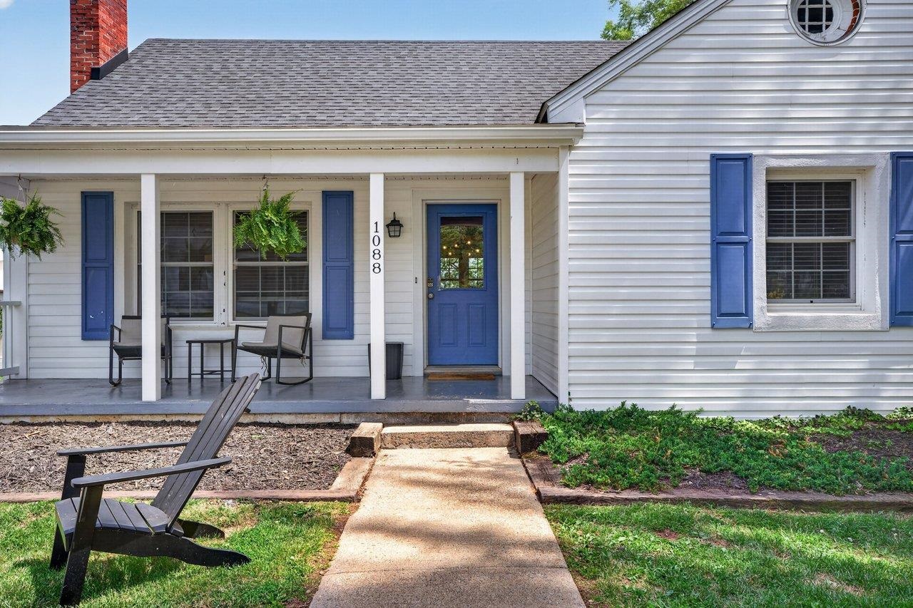1088 COLLEGE AVE, HARRISONBURG, Virginia 22801, 6 Bedrooms Bedrooms, ,4 BathroomsBathrooms,Residential,1088 COLLEGE AVE,676991 MLS # 676991 1088 COLLEGE AVE, HARRISONBURG, Virginia 22801, 6 Bedrooms Bedrooms, ,4 BathroomsBathrooms,Residential,1088 COLLEGE AVE,676991 MLS # 676991