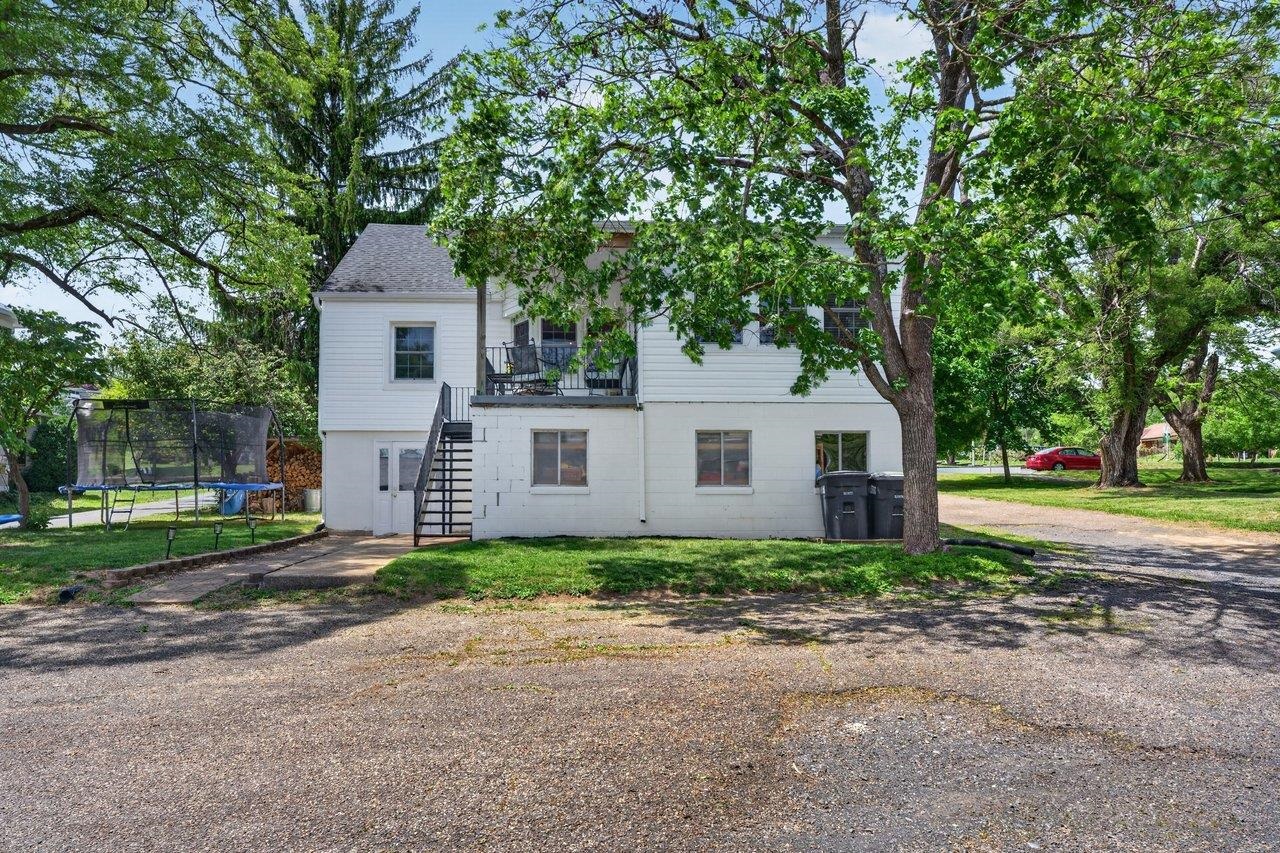 1088 COLLEGE AVE, HARRISONBURG, Virginia 22801, 6 Bedrooms Bedrooms, ,4 BathroomsBathrooms,Residential,1088 COLLEGE AVE,676991 MLS # 676991 1088 COLLEGE AVE, HARRISONBURG, Virginia 22801, 6 Bedrooms Bedrooms, ,4 BathroomsBathrooms,Residential,1088 COLLEGE AVE,676991 MLS # 676991
