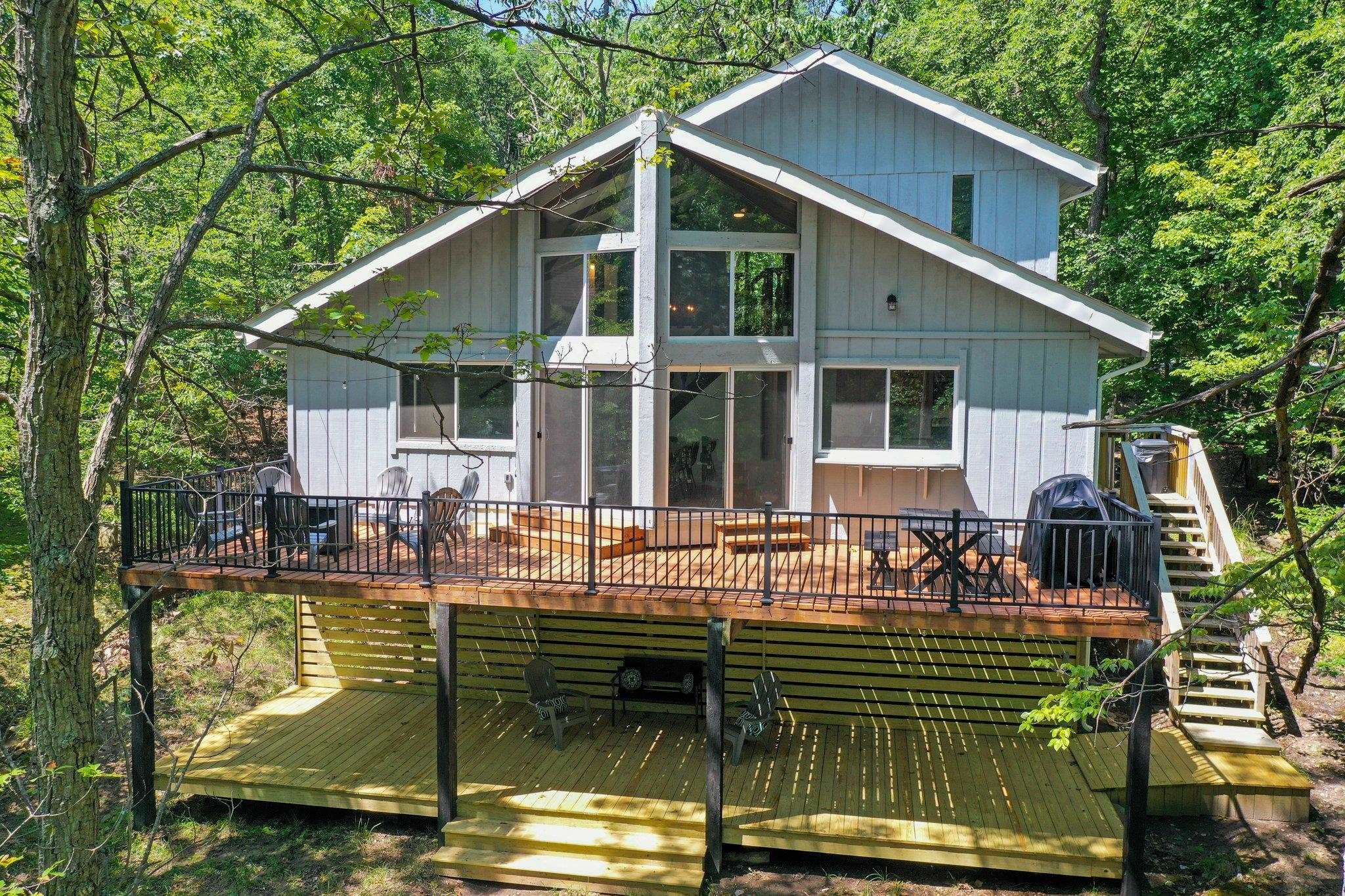 389 RAINIER RD, MCGAHEYSVILLE, Virginia 22840, 4 Bedrooms Bedrooms, ,2 BathroomsBathrooms,Residential,389 RAINIER RD,677548 MLS # 677548