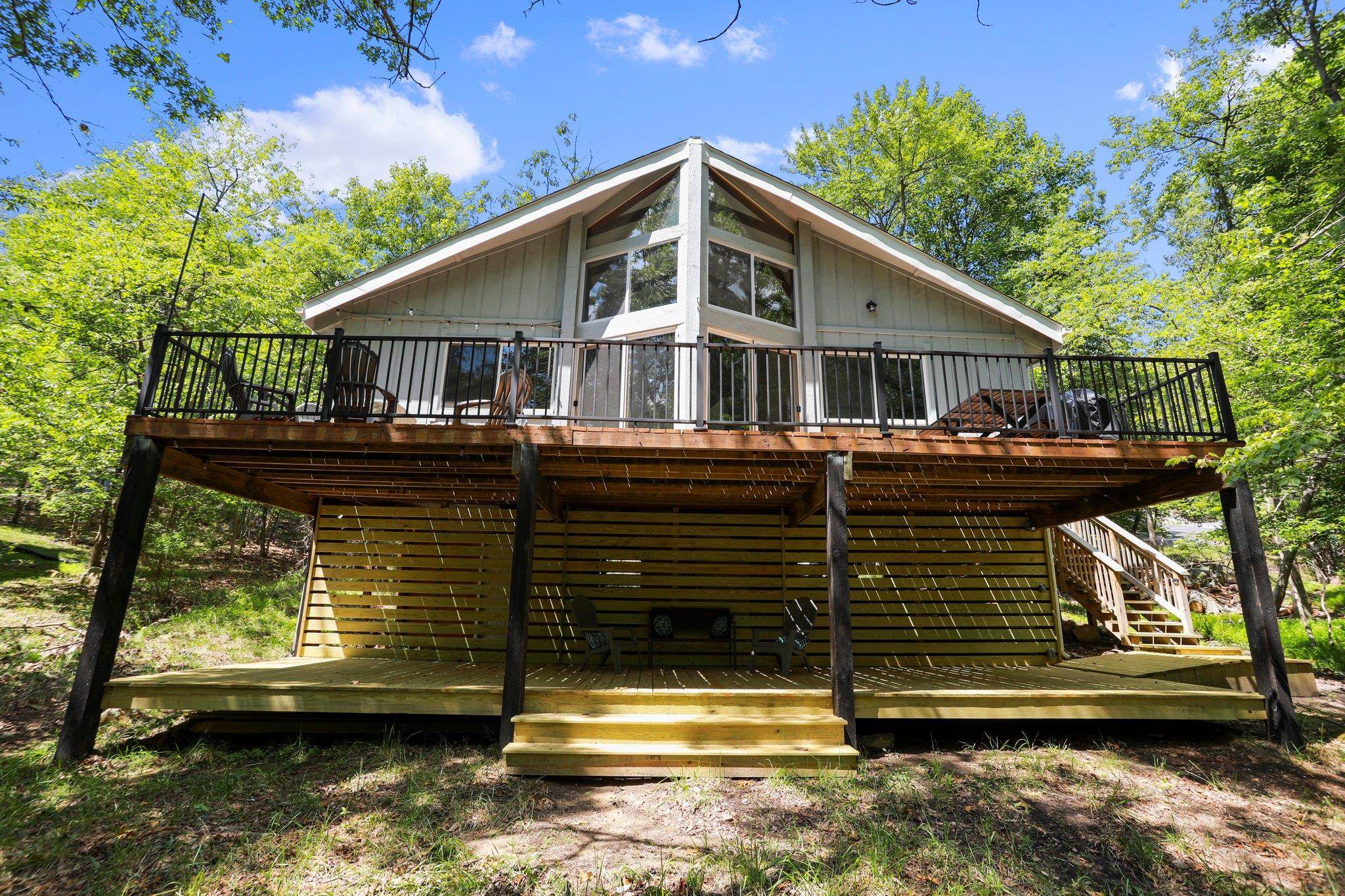 389 RAINIER RD, MCGAHEYSVILLE, Virginia 22840, 4 Bedrooms Bedrooms, ,2 BathroomsBathrooms,Residential,389 RAINIER RD,677548 MLS # 677548