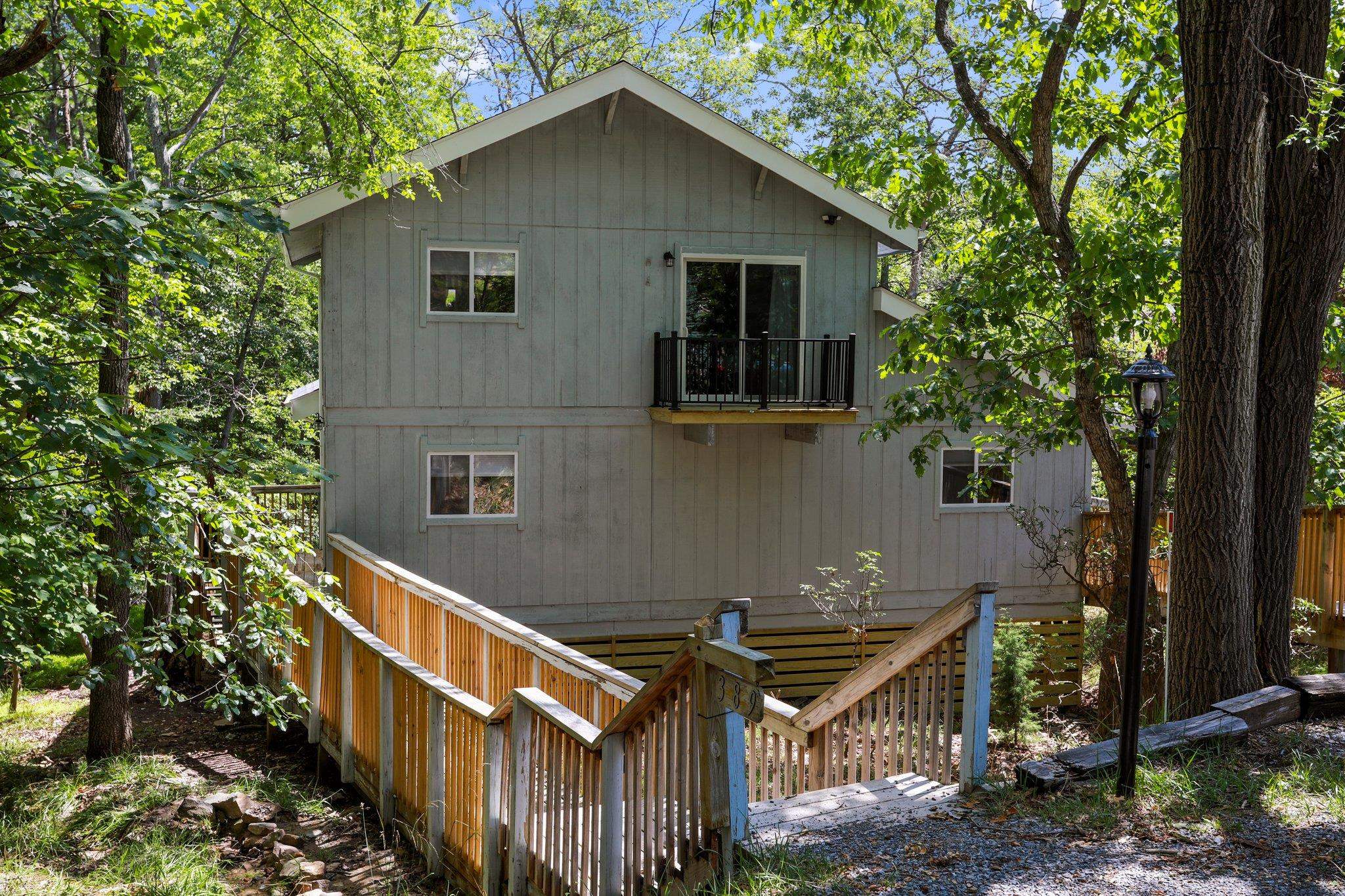 389 RAINIER RD, MCGAHEYSVILLE, Virginia 22840, 4 Bedrooms Bedrooms, ,2 BathroomsBathrooms,Residential,389 RAINIER RD,677548 MLS # 677548